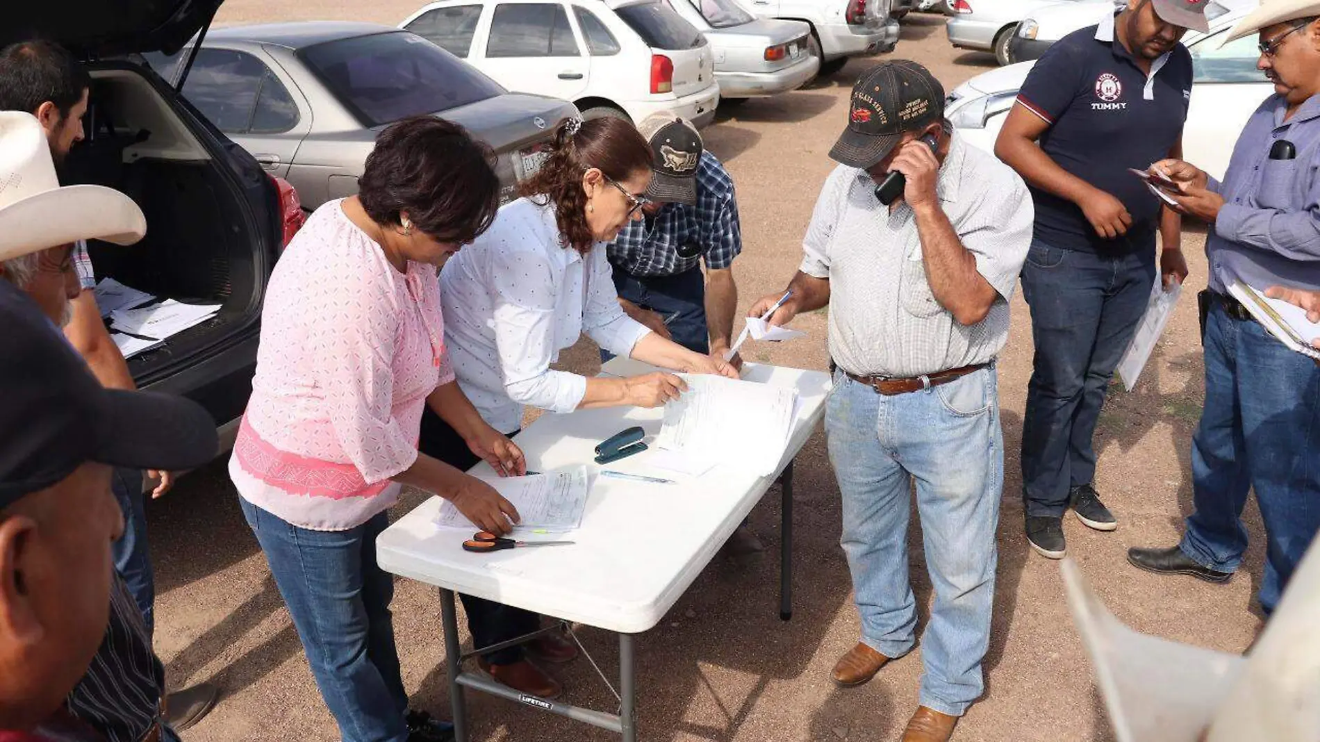 2 Entregan 345 toneladas de fertilizante a 290 productores